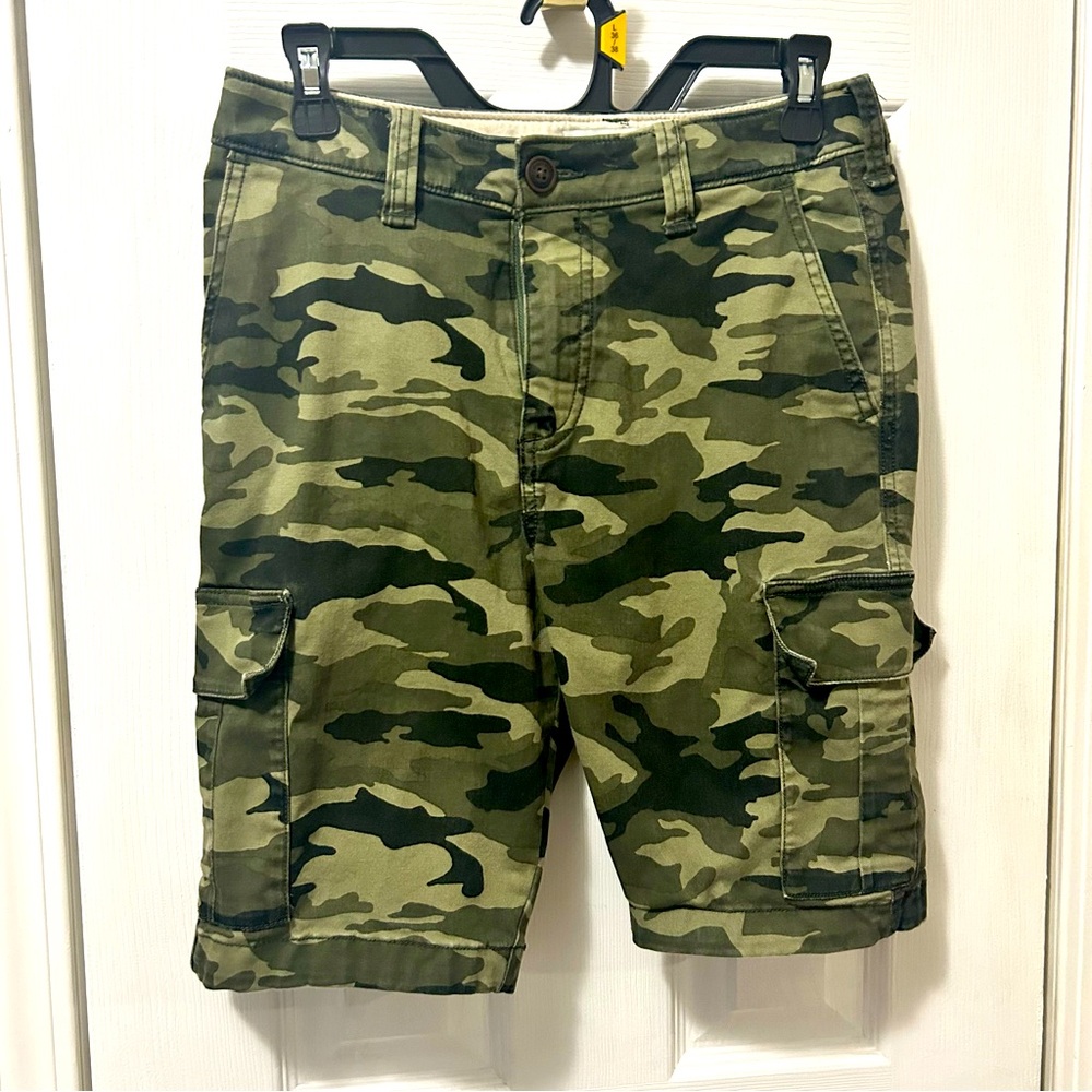 Abercrombie Kids Boys 15/16 Camo Cargo Shorts EUC
